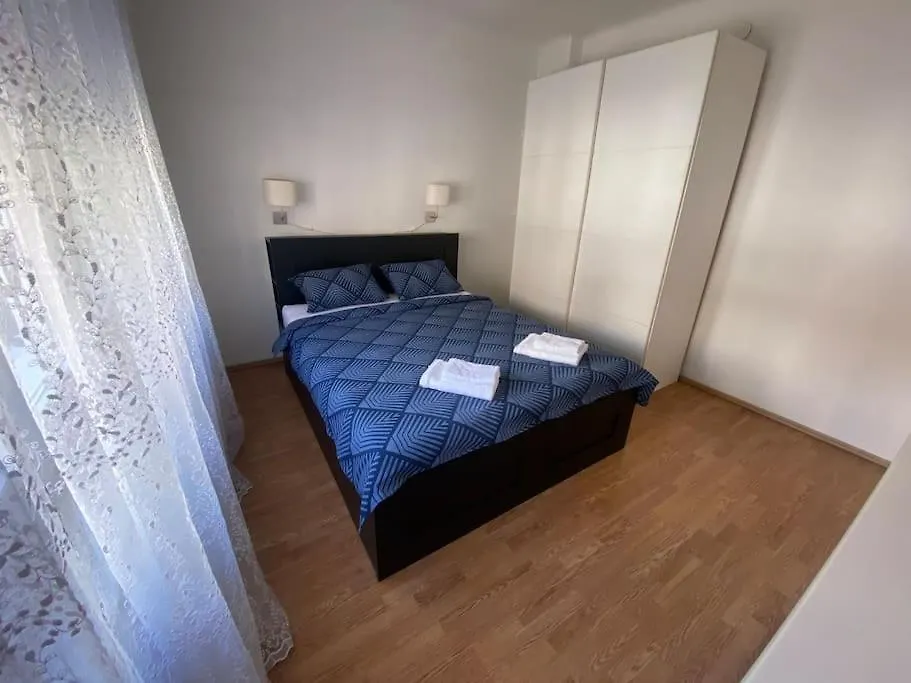 Apartment Apartman Mila - Free Parking And Wifi Rijeka Croatia